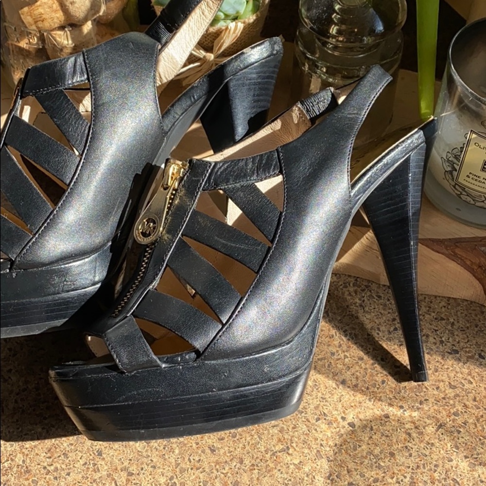 Michael Kors Platform Heel 😍 - Picture 2 of 5